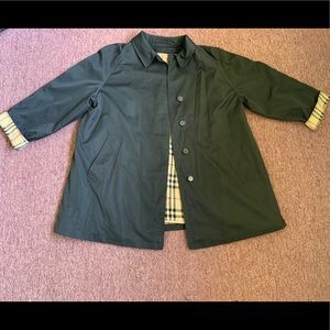 Beautiful Burberry London Classic Trench Coat